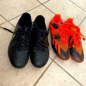 Bundle of soccer shoes.  2 for 1 ⚽️